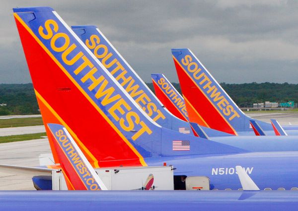 Southwest Trims Schedule in Effort to Solve Flight Problems