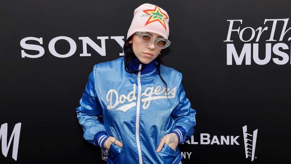 Report: More Than 100,000 Fans Unfollowed Billie Eilish After She Came Out