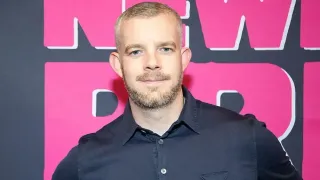Russell Tovey Gets Candid: How the AIDS Crisis Shaped a Generation’s Intimacy—and Why He’s Still Untangling It